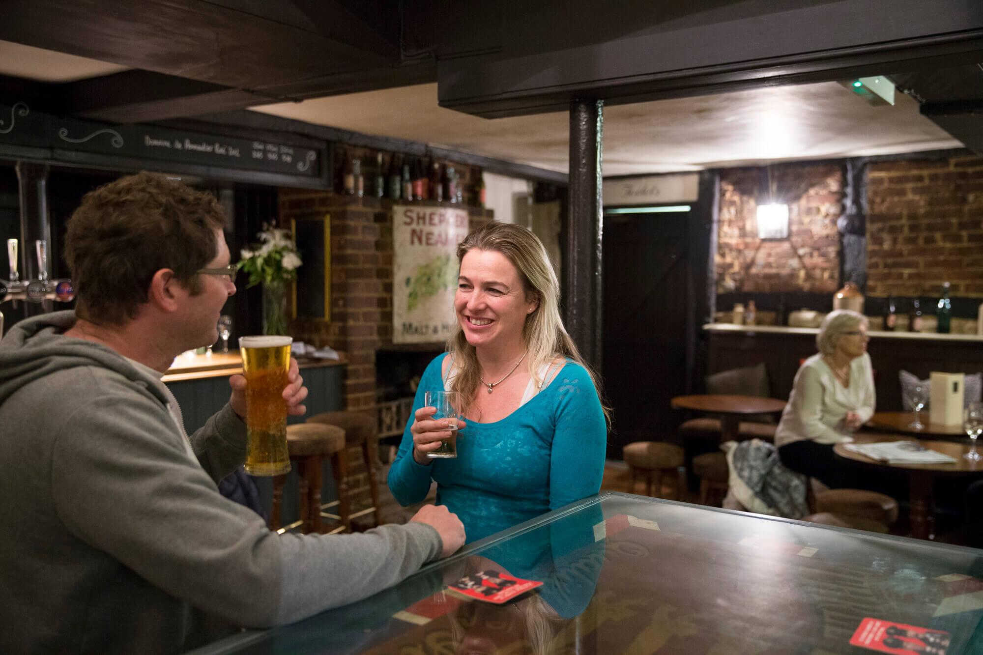 RS27857_Three Lions, Farncombe-021-mpr.jpg